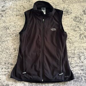 The North Face TKA 100 tka100 Black Fleece Samantha Vest Women’s Size Small